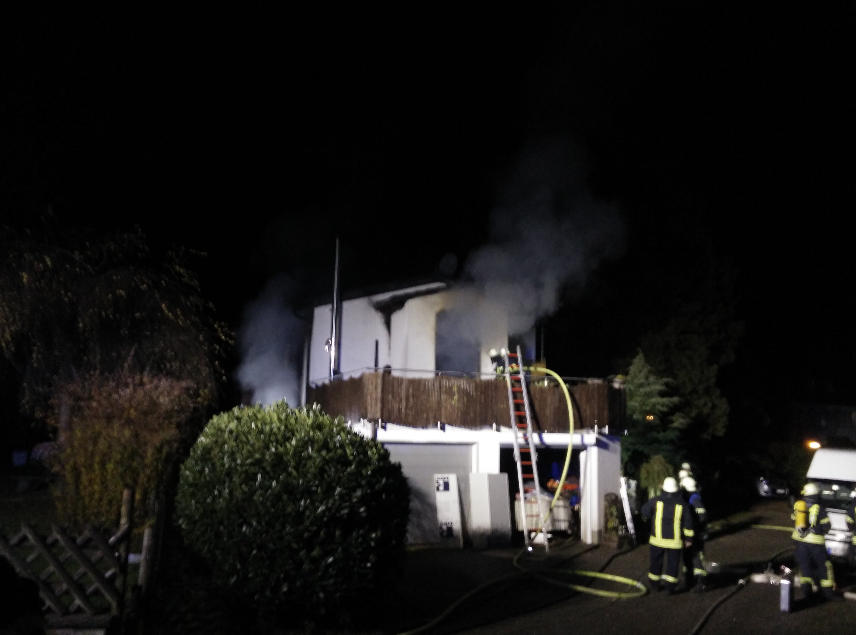 Feuerwehreinsatz in Radevormwald: Defekter Stecker war die Ursache des Brandes